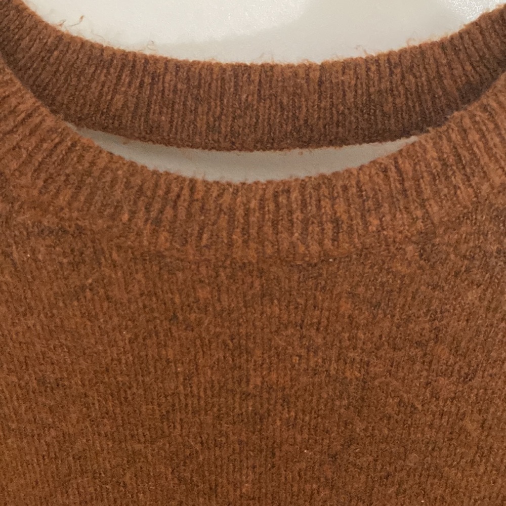 Open Back Sweater - Picture 2 of 4
